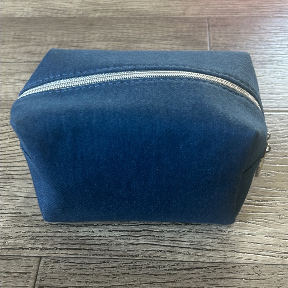 Dior Denim Blue Cosmetic Bag - Picture 6 of 14